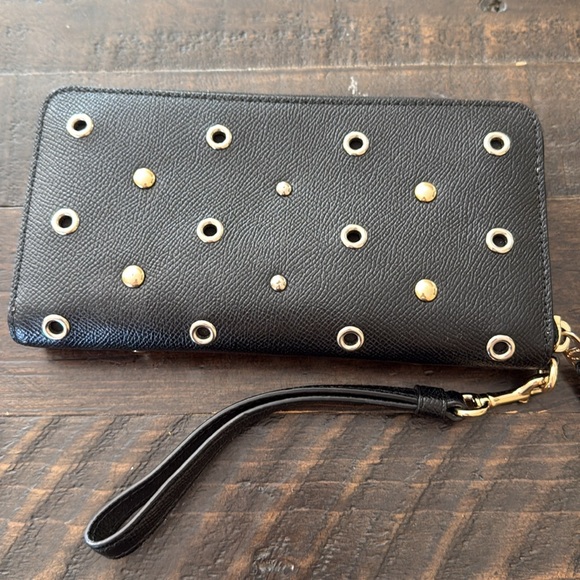 Coach Black Accordian Zip Wallet with Grommets - Picture 4 of 4